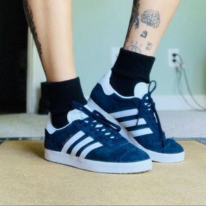 Women's navy Adidas Gazelle's